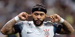 1 ANO DE DEPAY NO TIMÃO: TÍTULO, GOLAÇOS E POLÊMICA!
