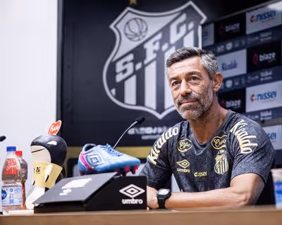 CONDENADO PELA FIFA! ⚖️ Santos terá que pagar R$ 12,6 milhões a ex-comissão de Pedro Caixinha.