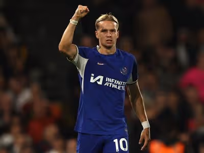 Atacante ex-Chelsea pode trocar futebol por atletismo