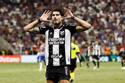 Pedro Raul se reapresenta ao Corinthians em meio à indefinição