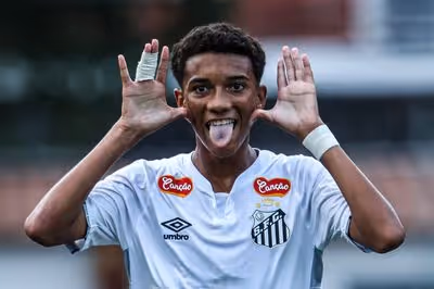 Cleber Xavier elogia Robinho Jr e destaca semelhanças com Neymar