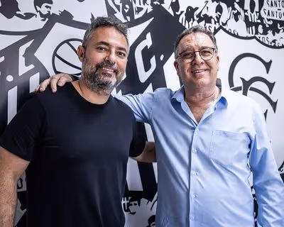 Novo executivo de futebol, Alexandre Mattos avalia o elenco do Santos