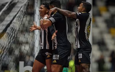 Antes de jogo pela Sula, Atlético-MG quita salários com elenco