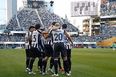 ANÁLISE: Botafogo vai 'leve' contra o PSG, mas com alerta ligado após susto