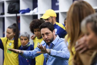 Arthur Elias fala sobre Brasil e Colômbia pela Copa América