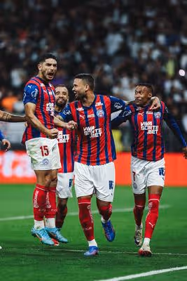 Bahia bate o Corinthians e faz campanha histórica no Brasileirão