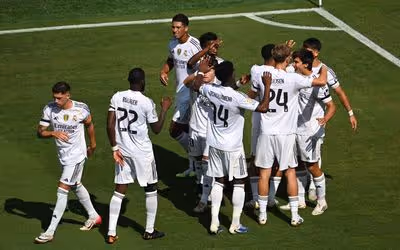 Web manda recado a Mbappé após novo gol de joia do Real Madrid