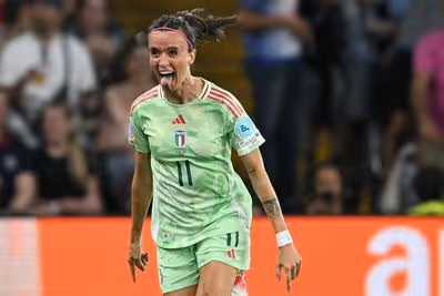 Inglaterra vira sobre a Itália e chega à final da Eurocopa Feminina