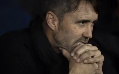 Eduardo Coudet quer levar meia do Campeonato Brasileiro para a Espanha
