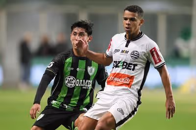 Meia do Santos iguala assistências dos últimos dois anos
