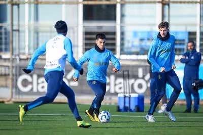Grêmio: atacante volta a treinar e oferece mais uma poção a Mano