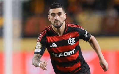 Clube do exterior tenta contratação de Arrascaeta, do Flamengo
