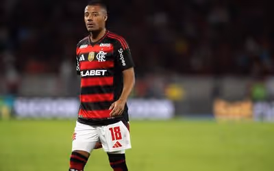 Flamengo x Internacional: De La Cruz treina com grupo e fica à disposição de Filipe Luís