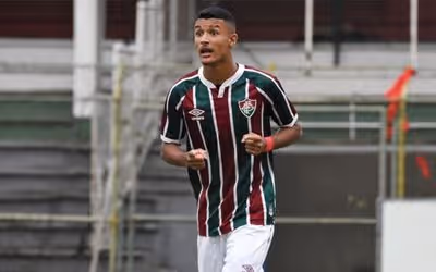 Palmeiras encaminha a contratação de terceiro reforço na janela