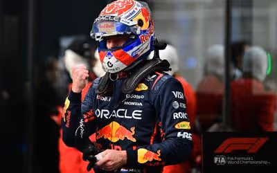 Mercedes tem sinal verde de Verstappen e prepara avanço em negociações