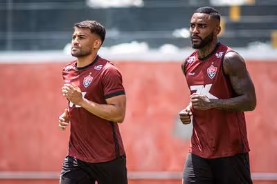 Veja desfalques e provável escalação do Vitória contra o Santos
