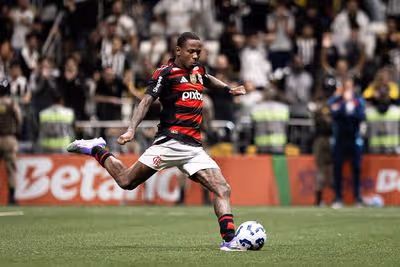 Jornalistas debatem atitude de Wallace Yan no Flamengo: 'É indiscutível'