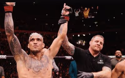 Após UFC Vegas, Charles do Bronx projeta revanche contra Max Holloway