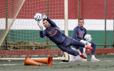 De contrato novo com o Fluminense, Fábio continuará em alto nível até aos 46 anos?