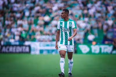 Precisa tantos? Elenco do Grêmio deve chegar a oito volantes