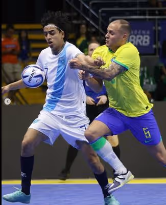 Brasil atropela Guatemala e avança à semifinal da Copa das Nações de Futsal