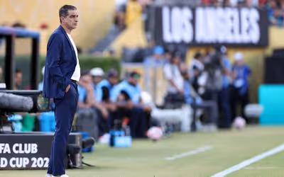 Renato Paiva vê vitória sobre o PSG como a maior de sua carreira
