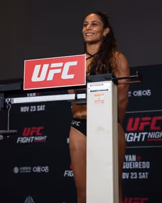 UFC marca duas lutas entre brasileiras para evento em abril