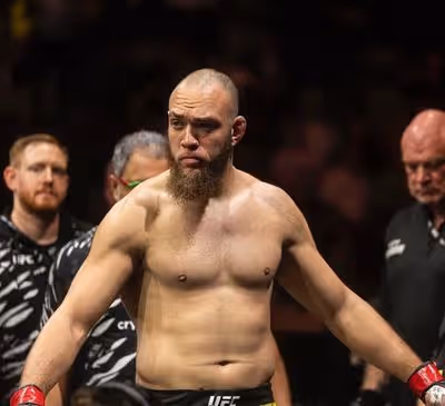 Valter Walker abre o jogo sobre lesão em vitória no UFC 321