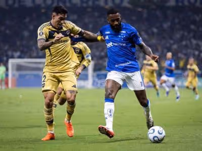 Cruzeiro vence a catimba do Boca e vai para o topo do Grupo D da Libertadores