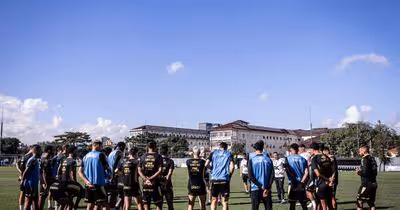 Santos sonda jogador do Flamengo, mas recebe resposta negativa
