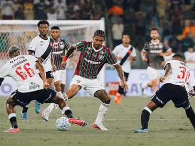 John Kennedy desfalca o Fluminense na Libertadores