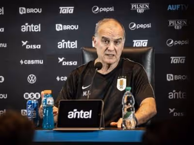 Irmão de zagueiro uruguaio manda indireta para Bielsa: