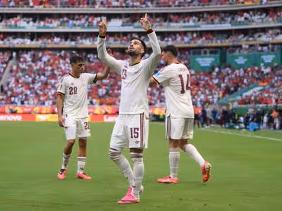 Espanha vence, elimina Uruguai e avança ao mata-mata da Copa do Mundo na liderança do Grupo H