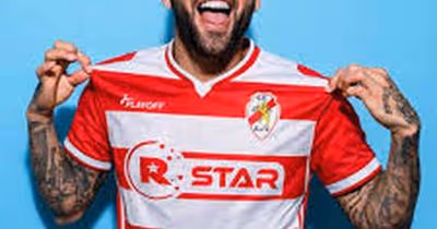 Aos 42 anos, Daniel Alves pode voltar a jogar para livrar time de rebaixamento