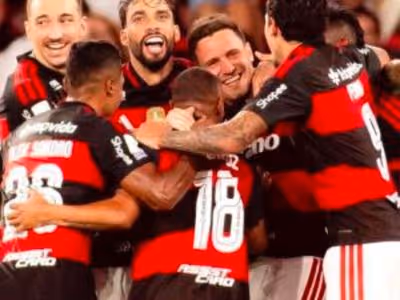 Flamengo vence o Bahia no Maracanã, encosta no líder e entra no G-4 do Brasileirão