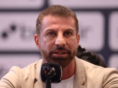 Pedrinho aumenta tom de cobrança em meio a crise do Vasco