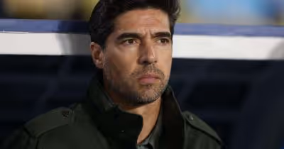 Abel Ferreira pede e Palmeiras prioriza contratação de craque da Premier League