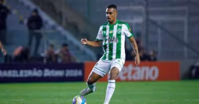 Caíque assina contrato e Grêmio resolve últimos detalhes para o anúncio