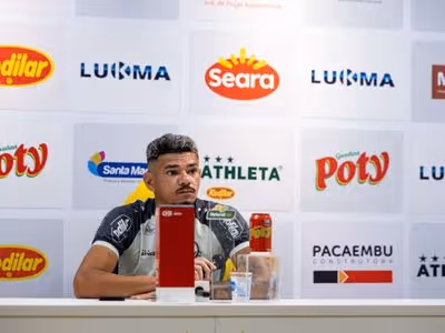 Tiquinho Soares fala sobre duelo contra o Botafogo e treino na Data-Fifa: 'Importante'