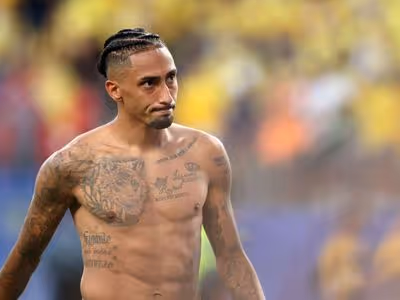 Raphinha tem suspeita grave que pode cortá-lo da Copa do Mundo