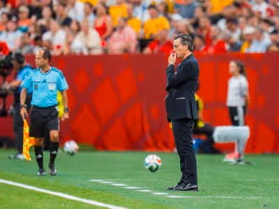 Austrália surpreende Turquia, e Montella lamenta chances perdidas