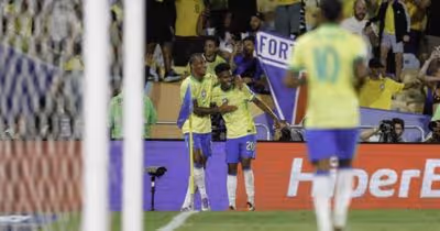 Seleção comprova fragilidade do Chile e sobe El Alto em lua de mel com a torcida