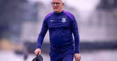 Dorival recebe ótima notícia sobre retorno de lesionados do Corinthians
