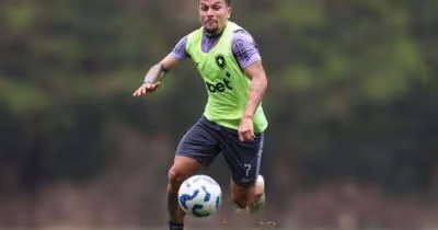 Davide começa a quebrar a cabeça para montar o ataque do Botafogo