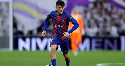 Pedri sofre lesão e aumenta desfalques do Barcelona