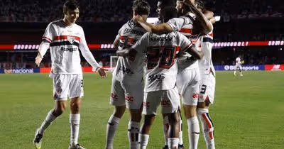 São Paulo anuncia renovação de contrato de meio-campista