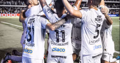Santos x Fortaleza jogam em momentos decisivos pelo Brasileirão