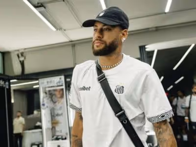 Neymar confirma cobrança geral ao elenco do Santos: