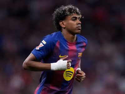 Yamal vai à Copa? Flick revela detalhes da recuperação do atacante