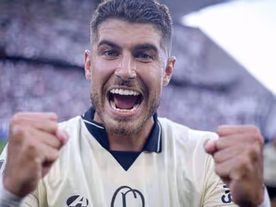 Pedro Henrique e mais 10? Veja a escalação do Corinthians